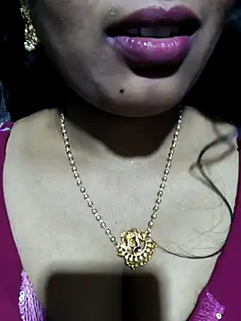 Snapshot of srav43 chatting on 03-26-26, 05:40 srav43 online show from 03-26-26, 05:40