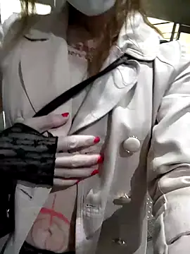 Snapshot of pink-mai chatting on 11-11-25, 10:54 pink-mai online show from 11-11-25, 10:54