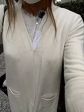 Snapshot of pink-mai chatting on 12-20-25, 12:40 pink-mai online show from 12-20-25, 12:40