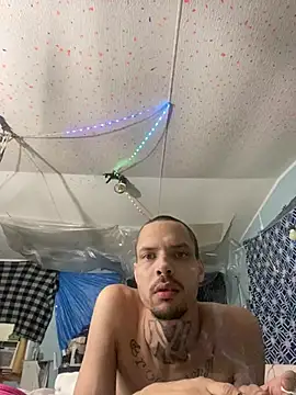 ColDreaMZz93 online show from 06-03-26, 04:23