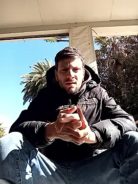 Snapshot of maxim27070 chatting on 02-12-26, 12:44 maxim27070 online show from 02-12-26, 12:44