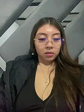 Sara-cooper2 online show from 03-27-26, 05:24