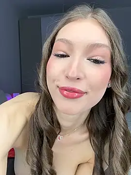 AngelLeeen online show from 04-06-26, 05:08