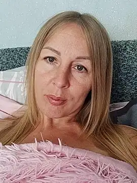 LunaSugarX online show from 09-18-25, 08:27