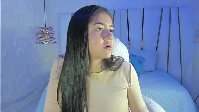 Snapshot of bonnie_sm chatting on 10-31-25, 04:08 bonnie sm online show from 10-31-25, 04:08