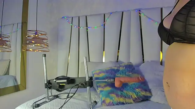 Snapshot of bonnie_sm chatting on 11-16-25, 07:19 bonnie sm online show from 11-16-25, 07:19