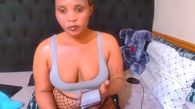 Snapshot of Sexy_PureFire chatting on 11-21-25, 12:04 Sexy PureFire online show from 11-21-25, 12:04