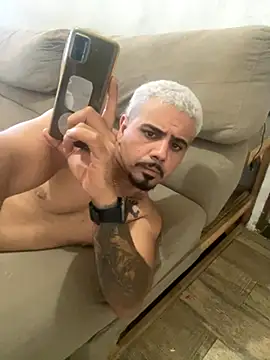 Snapshot of lordtbm1002 chatting on 09-30-25, 04:23 lordtbm1002 online show from 09-30-25, 04:23