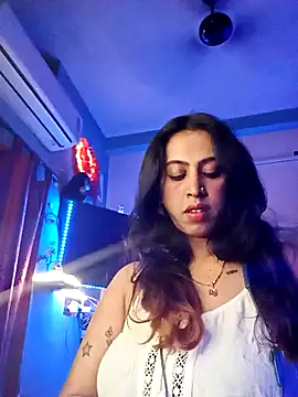 Snapshot of Love_Beauty01 chatting on 03-02-26, 06:59 Love Beauty01 online show from 03-02-26, 06:59