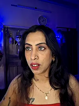 Snapshot of Love_Beauty01 chatting on 03-04-26, 06:58 Love Beauty01 online show from 03-04-26, 06:58