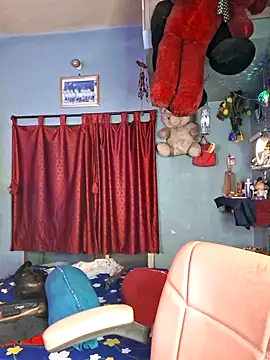 Love Beauty01 online show from 04-18-26, 07:58