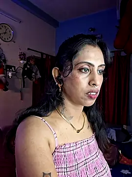 Love Beauty01 online show from 04-24-26, 06:43