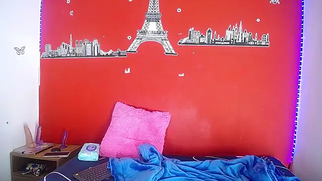 Snapshot of mikaela303av chatting on 12-02-25, 04:40 mikaela303av online show from 12-02-25, 04:40