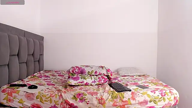 fire lovex online show from 02-11-26, 03:17