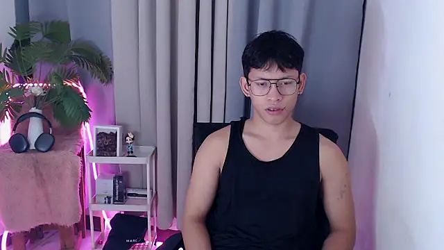 pinkcock froi2305 online show from 02-05-26, 03:00