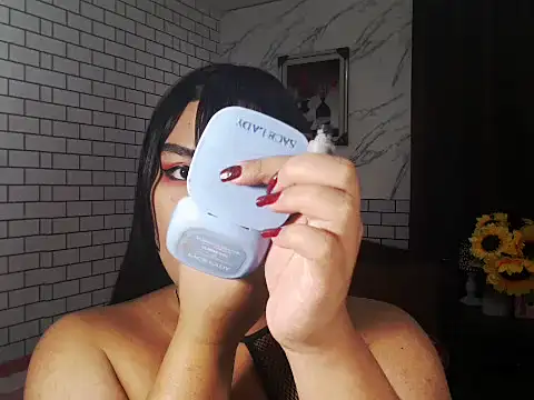 Snapshot of TSbrianaHugeCock chatting on 10-14-25, 07:47 TSbrianaHugeCock online show from 10-14-25, 07:47