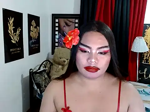 TSbrianaHugeCock online show from 04-18-26, 07:07