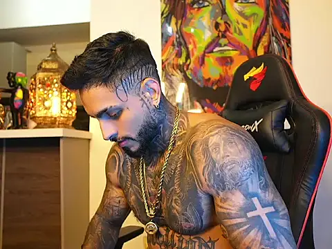 Snapshot of logan_hugh8 chatting on 09-25-25, 03:10 logan hugh8 online show from 09-25-25, 03:10