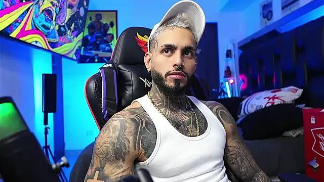 logan hugh8 online show from 02-06-26, 02:49