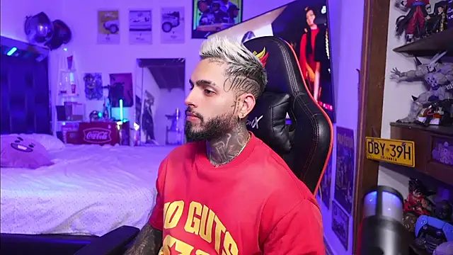 logan hugh8 online show from 03-11-26, 03:56