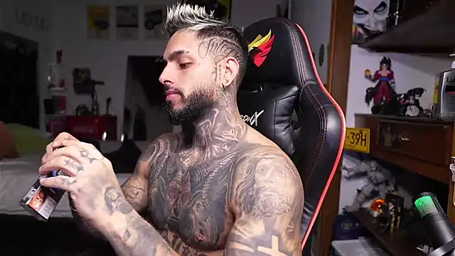 logan hugh8 online show from 04-27-26, 12:19