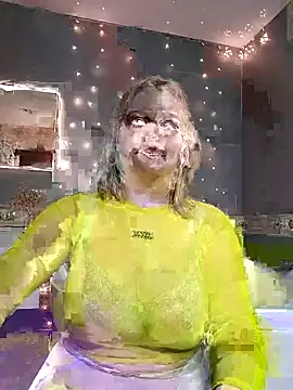 HelenHartt online show from 12-19-25, 01:45