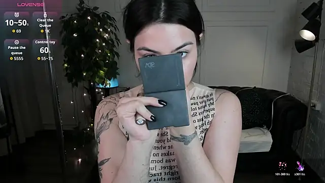 Dark Moni online show from 04-01-26, 02:45