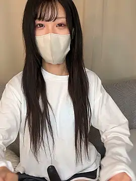 emiiiii1001 online show from 12-17-25, 04:07