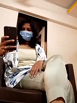 Love Foreverr12 online show from 10-06-25, 10:23