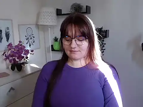 Julie Diamond online show from 10-10-25, 12:37