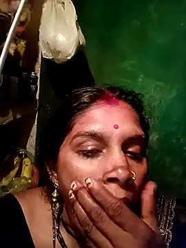 Snapshot of Chanchal_ji chatting on 09-11-25, 05:35 Chanchal ji online show from 09-11-25, 05:35