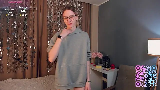 SharylSmalt online show from 02-22-26, 01:07