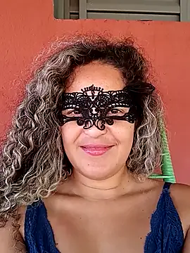 RaphinhaSanches online show from 11-13-25, 01:21