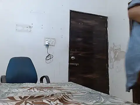 Snapshot of soya_queen chatting on 10-24-25, 03:25 soya queen online show from 10-24-25, 03:25