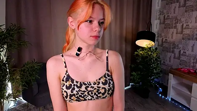 Snapshot of TiannaBorlace chatting on 07-10-26, 02:05 TiannaBorlace online show from 07-10-26, 02:05