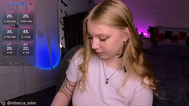 RebeccaAster online show from 10-28-25, 04:09