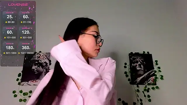 kuro mimi online show from 12-15-25, 06:39