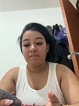 Aliciawhitee online show from 10-15-25, 12:44