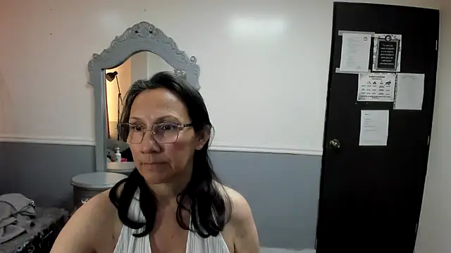 Oriana Jhonson online show from 04-22-26, 11:23