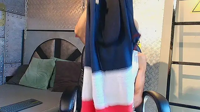 MarcusRain  online show from 11-15-25, 06:48