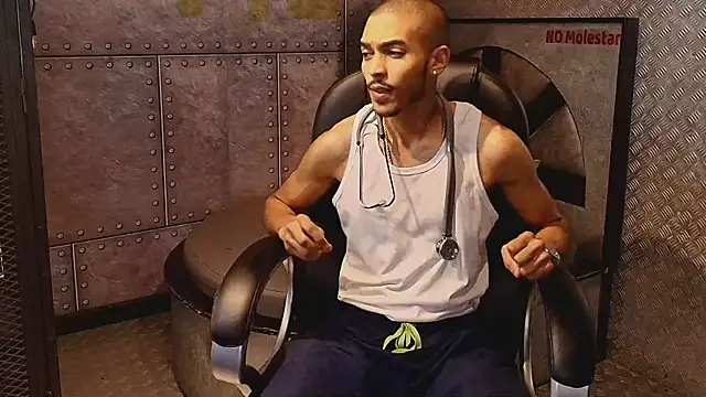 MarcusRain  online show from 01-10-26, 04:25