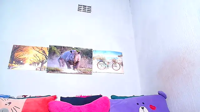 LoloQueen5 online show from 11-06-25, 04:02