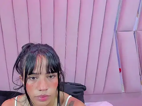 hazel 18  online show from 10-03-25, 08:28