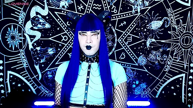 naomi satan online show from 10-17-25, 12:25