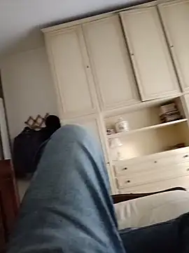 Empi19cm online show from 04-21-26, 05:28