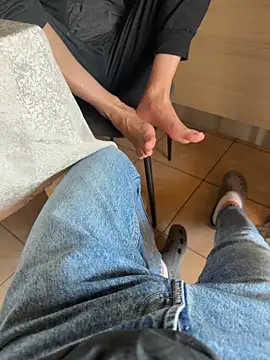 maialexte online show from 04-19-26, 03:22