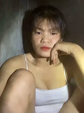 Ngoc 2k5 online show from 10-04-25, 02:59