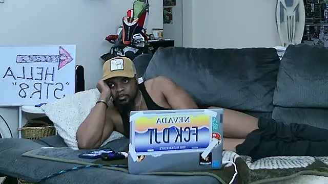 Str8ishVegasGuy online show from 10-29-25, 01:30