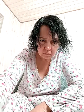 LitisiaLove4551 online show from 04-23-26, 06:36