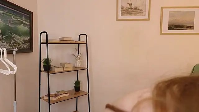 Bonnie Nunez online show from 11-12-25, 10:41